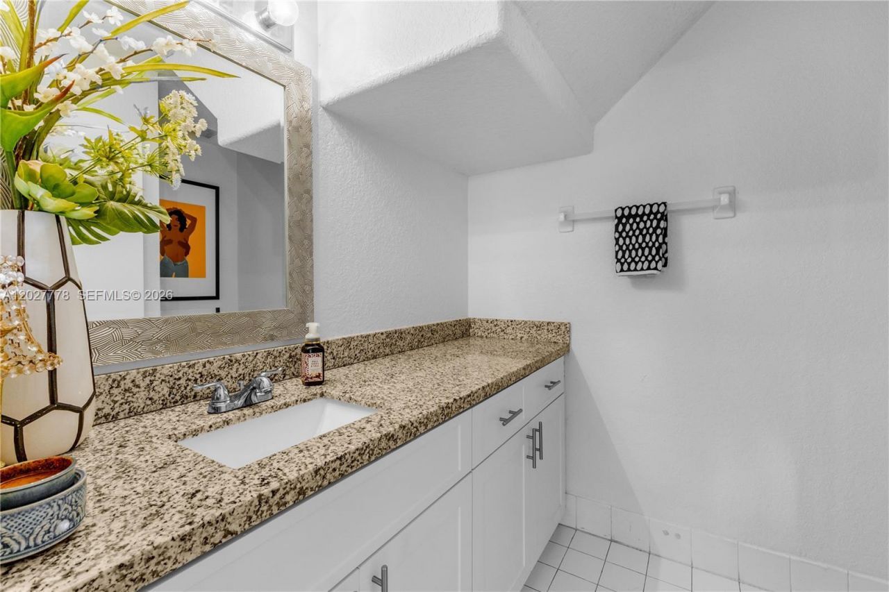 2420 SW 87th Way , Miramar, FL 33025 Photo