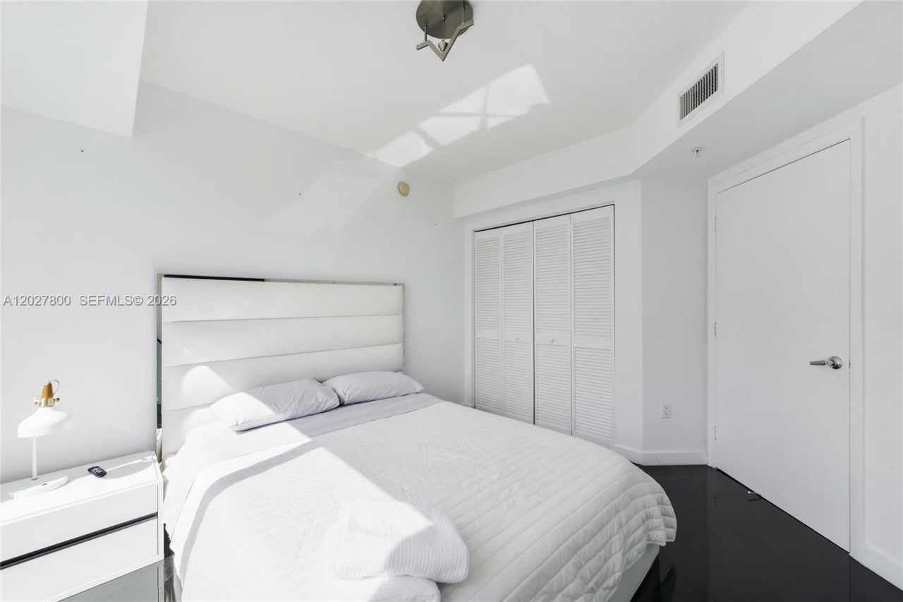 41 SE 5th St, Unit 1116, Miami, FL 33131 Photo