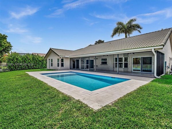 11690 Island Lakes Ln, Boca Raton, FL 33498