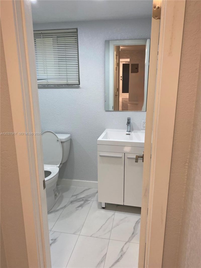 1030 9th St , Unit 204, Miami Beach, FL 33139 Photo