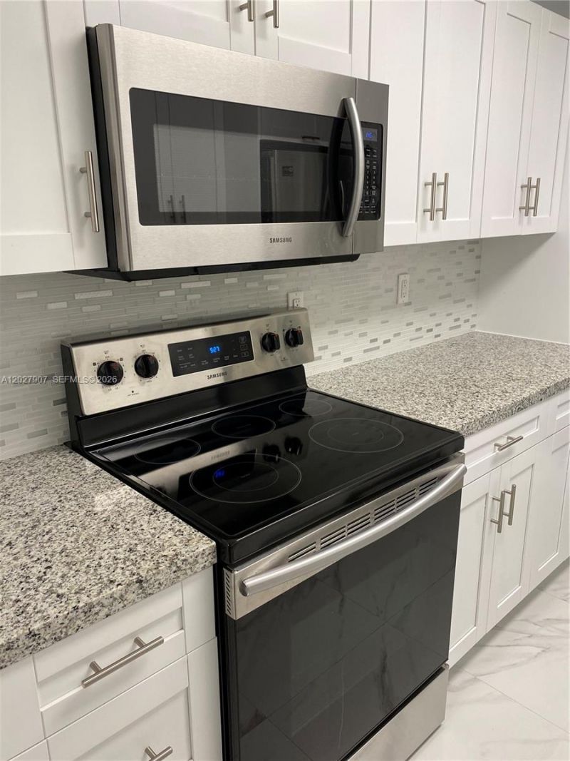 1030 9th St , Unit 204, Miami Beach, FL 33139 Photo