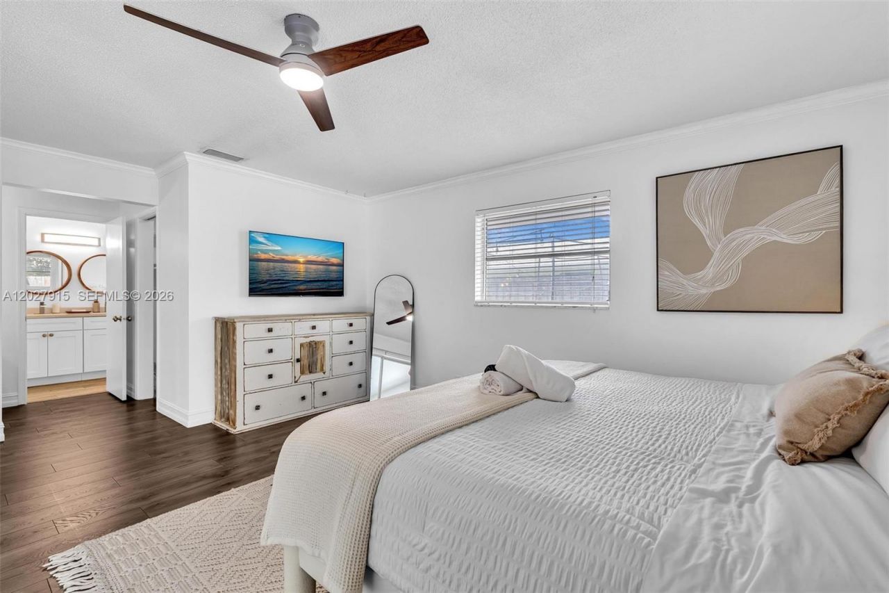 8101 W Lake Dr, Lake Clarke Shores, FL 33406 Photo