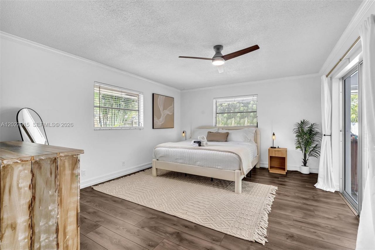 8101 W Lake Dr, Lake Clarke Shores, FL 33406 Photo