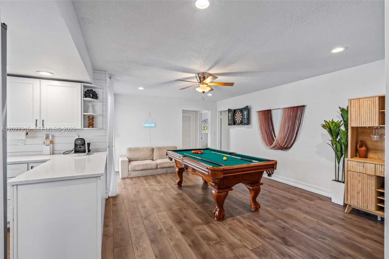 8101 W Lake Dr, Lake Clarke Shores, FL 33406 Photo