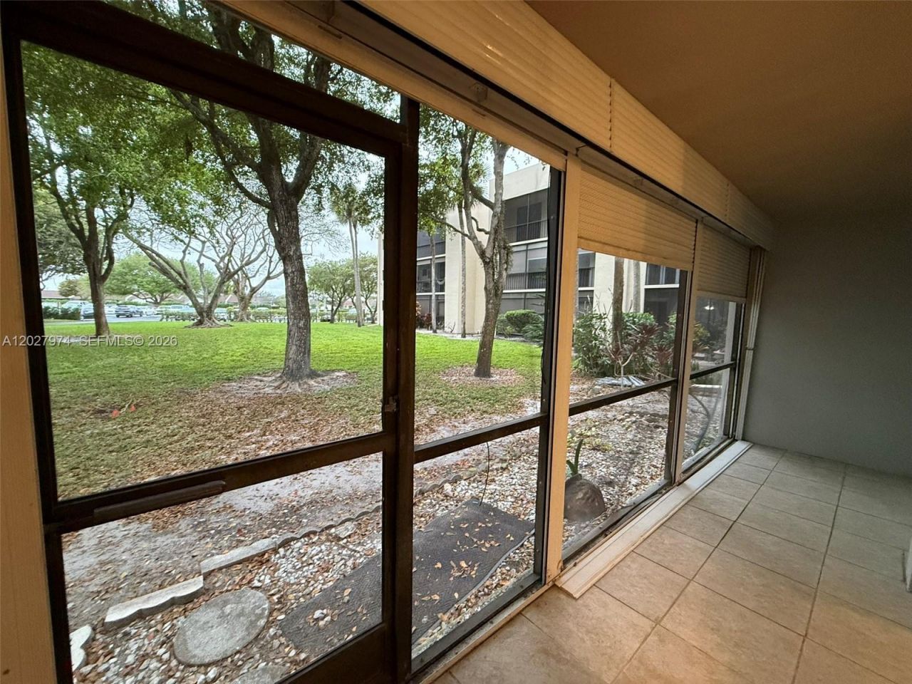 5220 Las Verdes Cir , Unit 114, Delray Beach, FL 33484 Photo