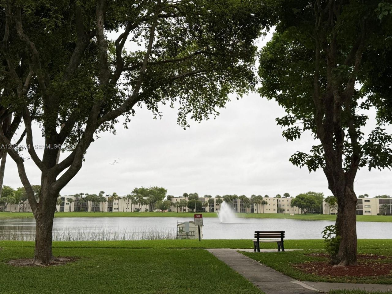 5220 Las Verdes Cir , Unit 114, Delray Beach, FL 33484 Photo