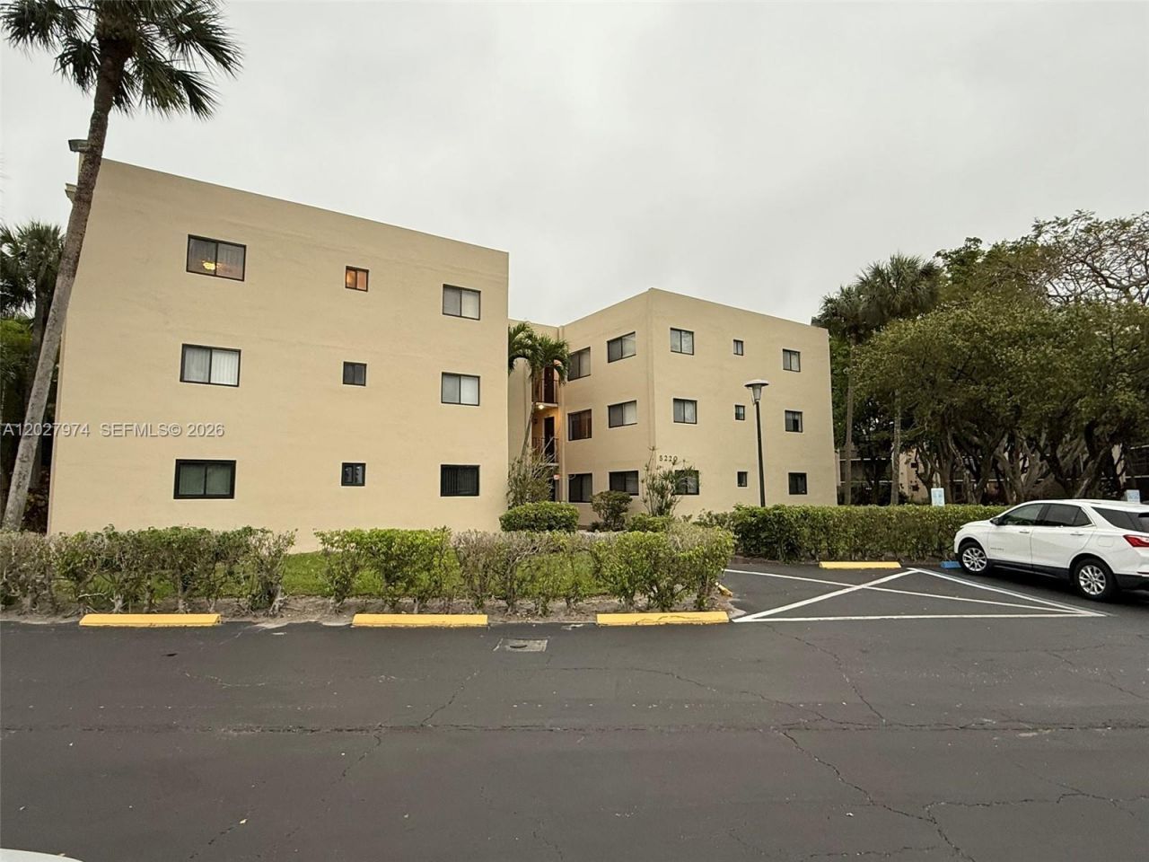 5220 Las Verdes Cir , Unit 114, Delray Beach, FL 33484 Photo