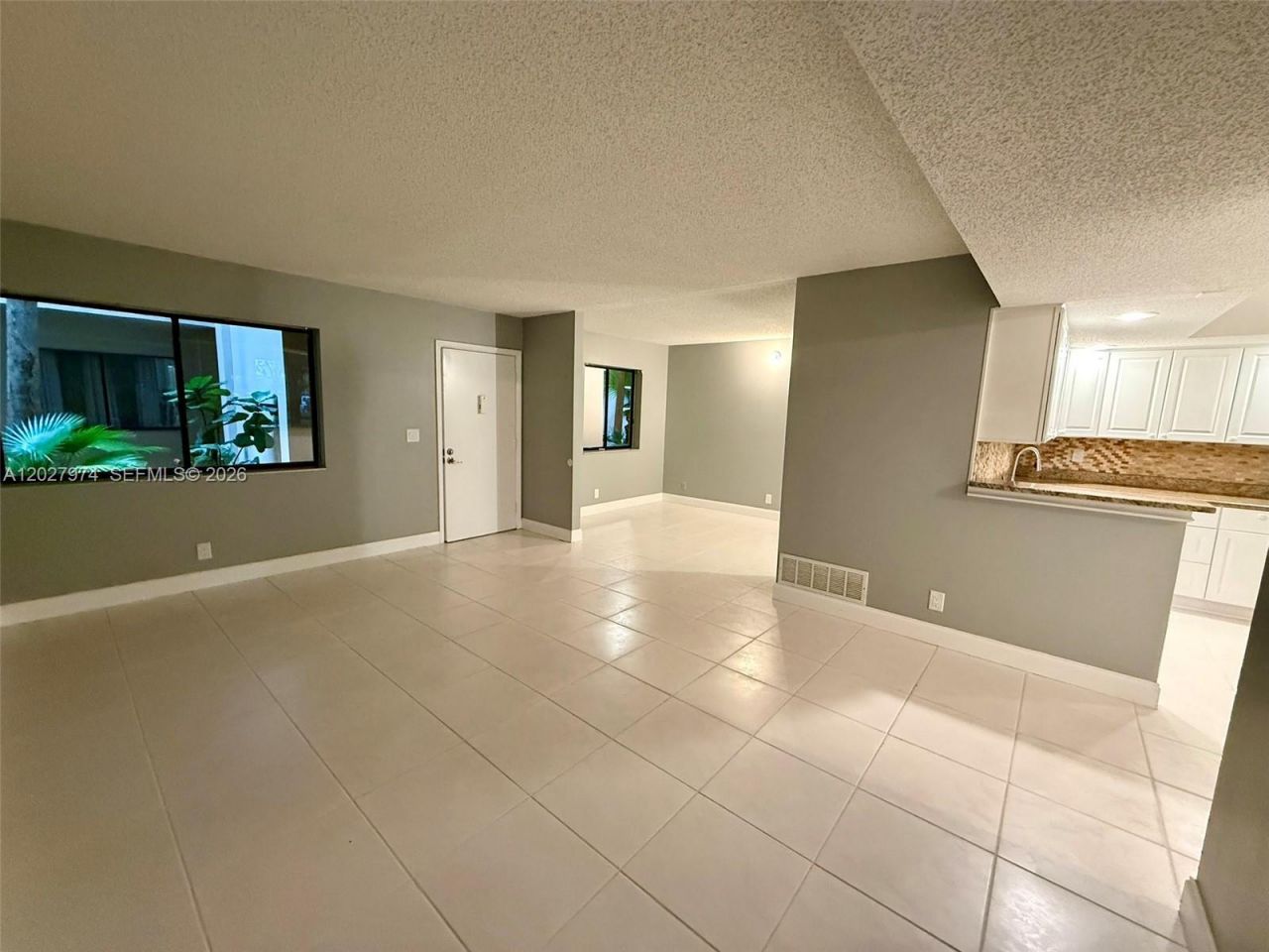 5220 Las Verdes Cir , Unit 114, Delray Beach, FL 33484 Photo