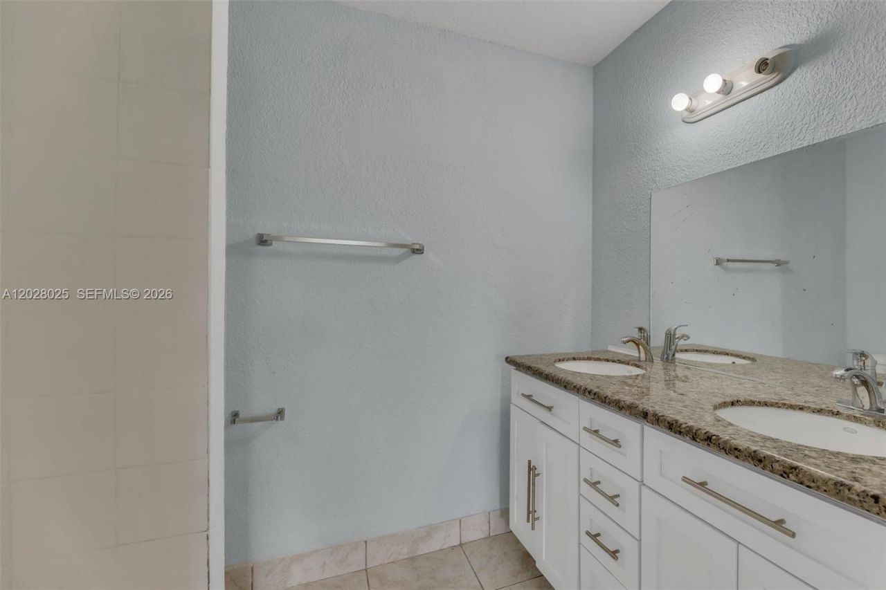 3793 NW 213th Ter , Miami Gardens, FL 33055 Photo