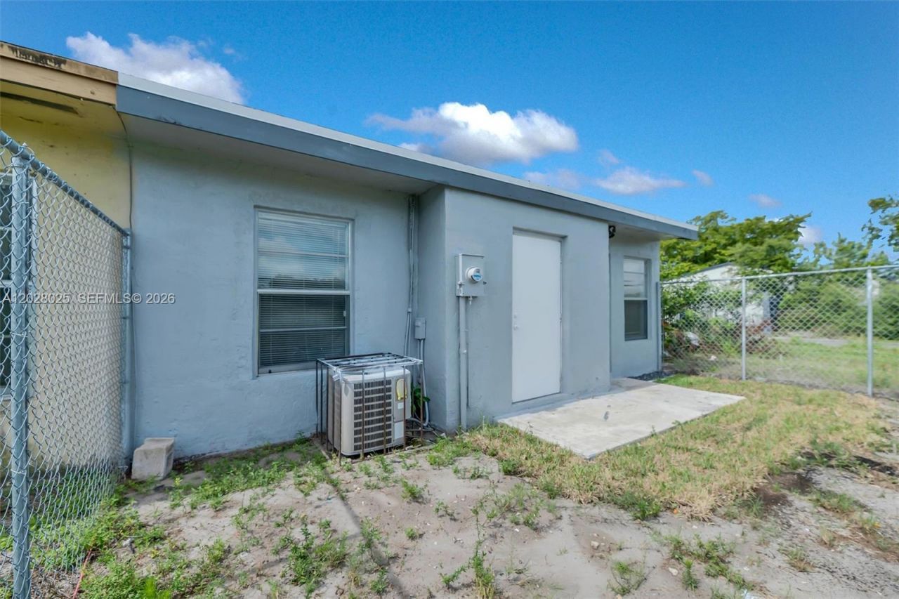 3793 NW 213th Ter , Miami Gardens, FL 33055 Photo