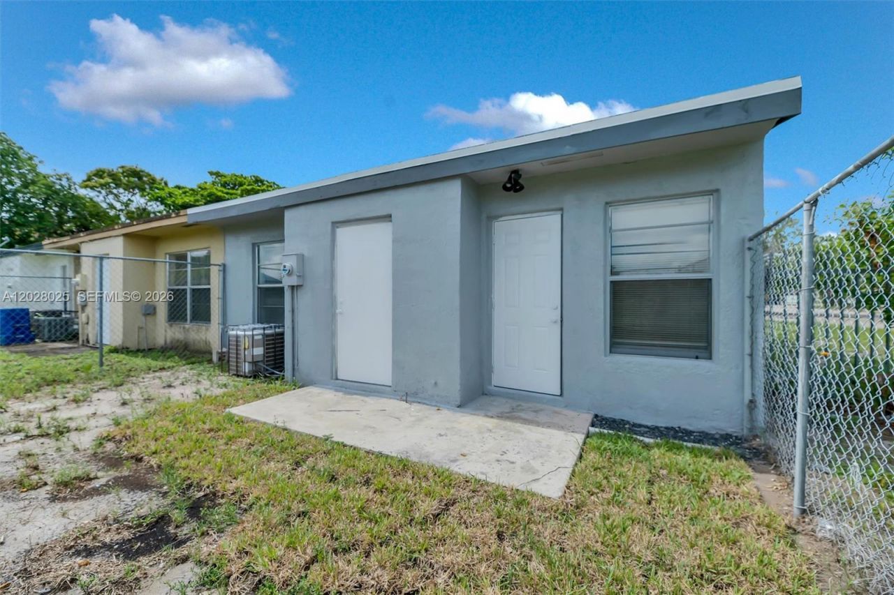 3793 NW 213th Ter , Miami Gardens, FL 33055 Photo