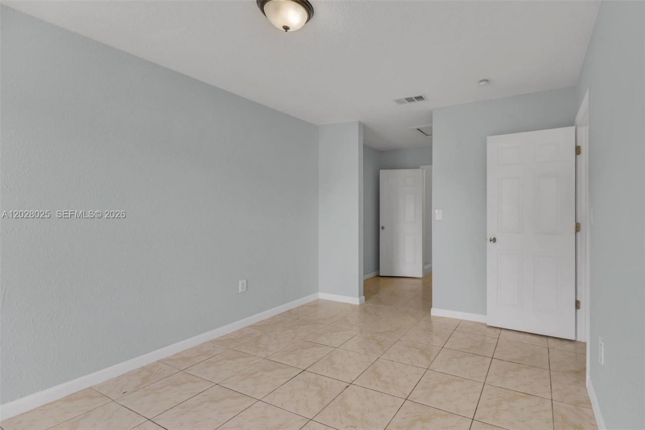 3793 NW 213th Ter , Miami Gardens, FL 33055 Photo