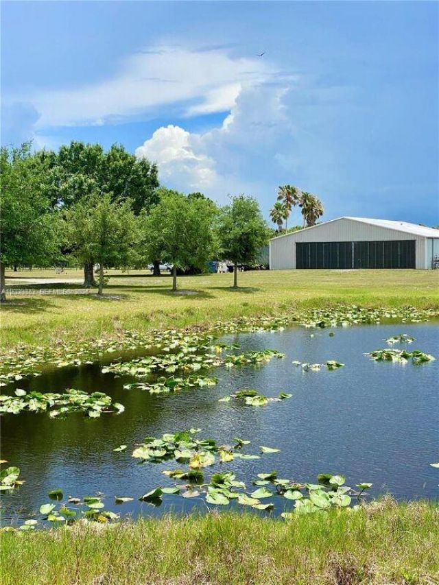 12245 NE 56th Ave , Okeechobee, FL 34972 Photo