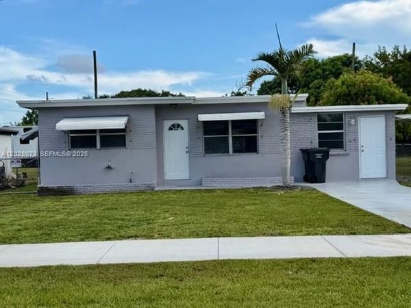 5608 Garfield St , Hollywood, FL 33021
