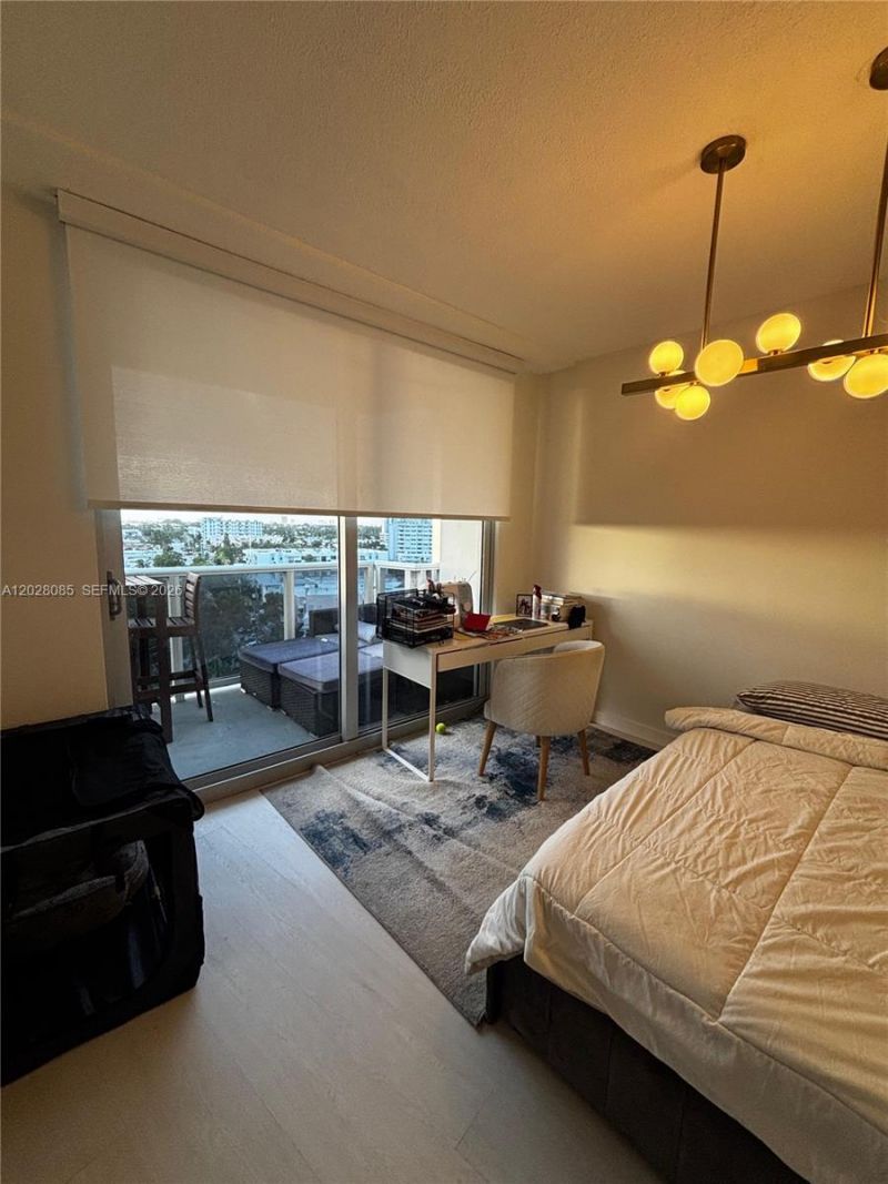 900 Bay Dr, Unit 811, Miami Beach, FL 33141 Photo
