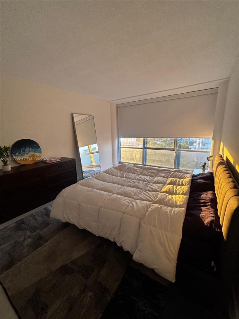 900 Bay Dr, Unit 811, Miami Beach, FL 33141 Photo