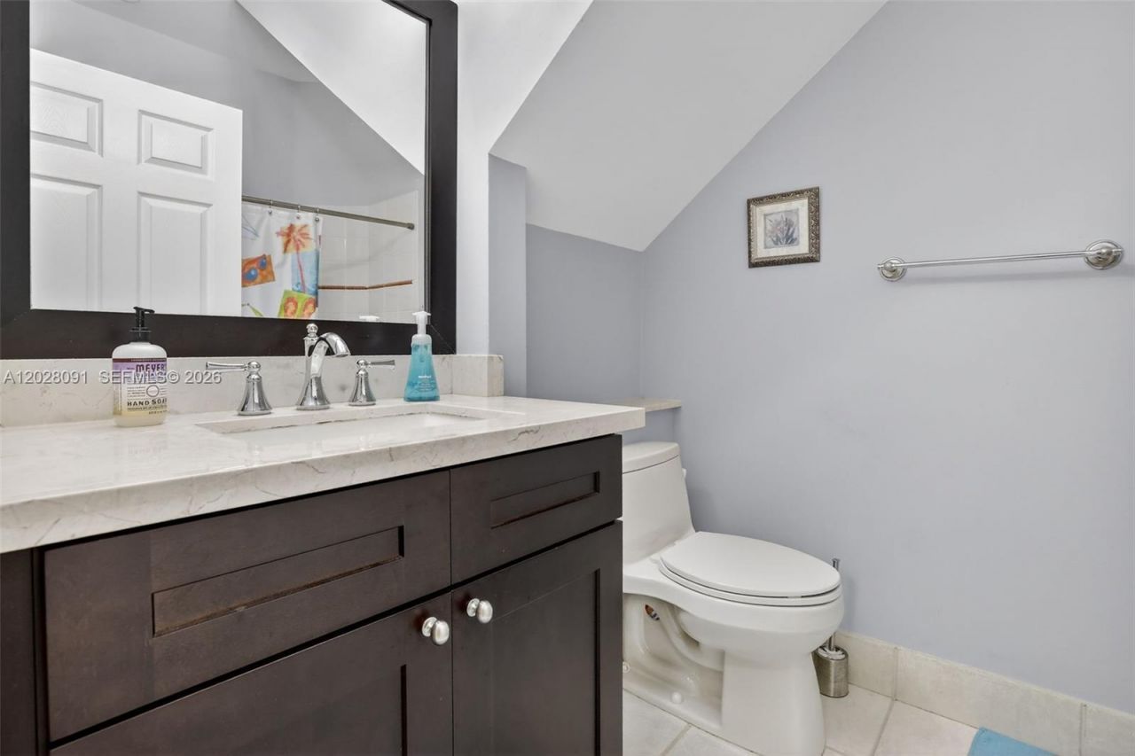 19018 NW 23rd Pl, Pembroke Pines, FL 33029 Photo