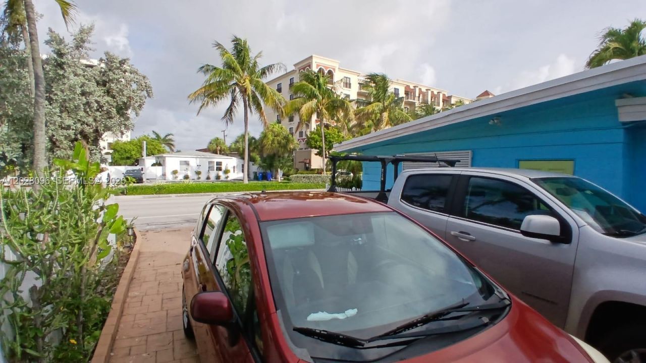 2318 N Ocean Blvd, Fort Lauderdale, FL 33305 Photo