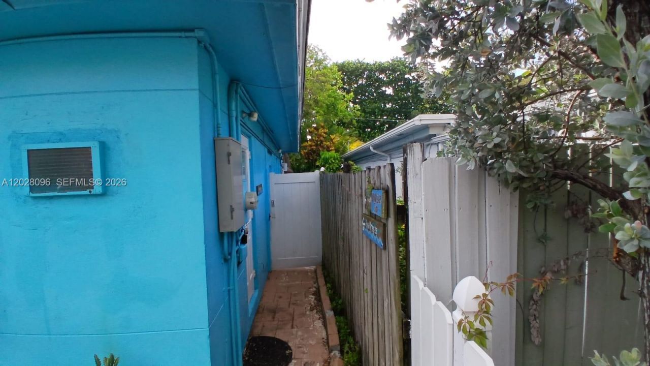 2318 N Ocean Blvd, Fort Lauderdale, FL 33305 Photo