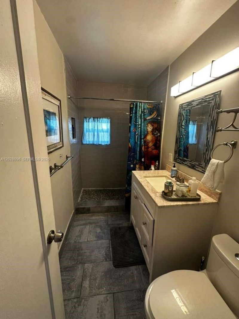 2318 N Ocean Blvd, Fort Lauderdale, FL 33305 Photo