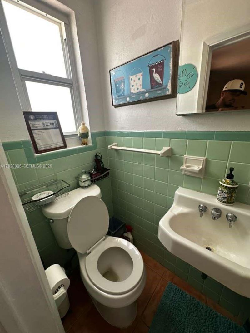 2318 N Ocean Blvd, Fort Lauderdale, FL 33305 Photo