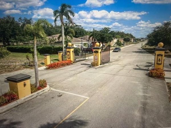1497 Las Villas Blvd, Sebring, FL 33870