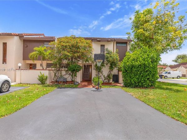 9055 SW 149th Pl , Miami, FL 33196