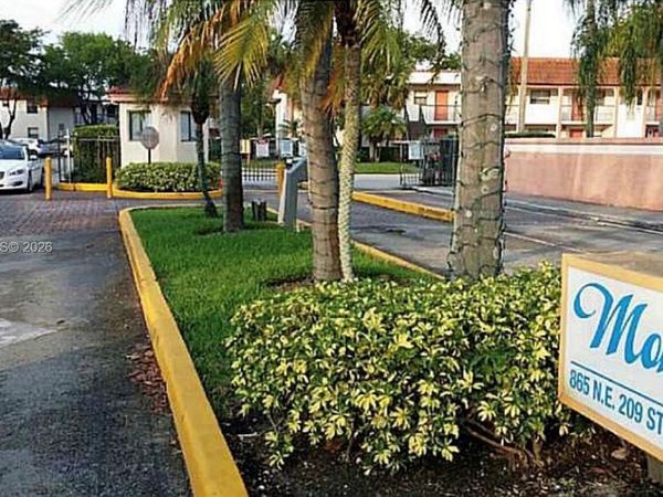 851 NE 207th Ter , Unit 6-103, Miami, FL 33179