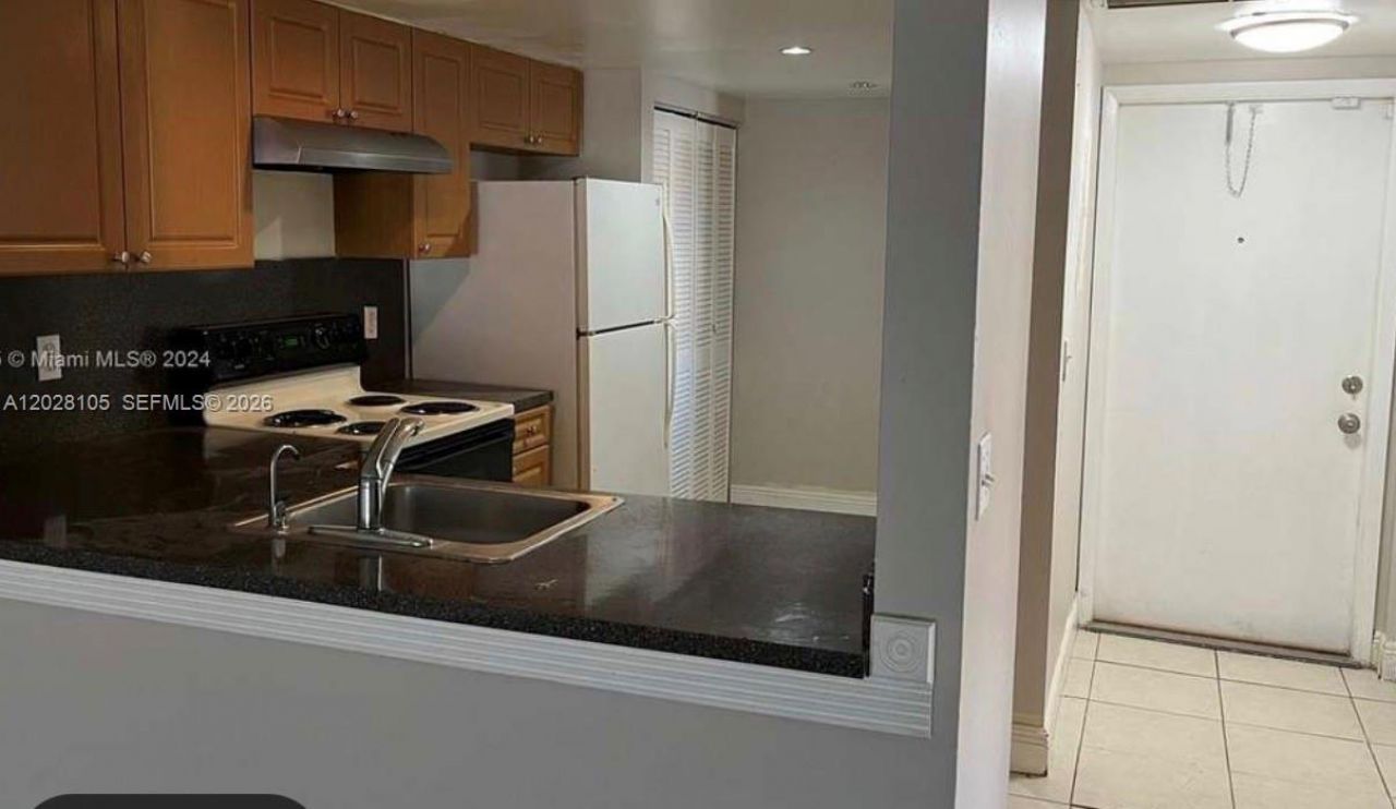 851 NE 207th Ter , Unit 6-103, Miami, FL 33179 Photo
