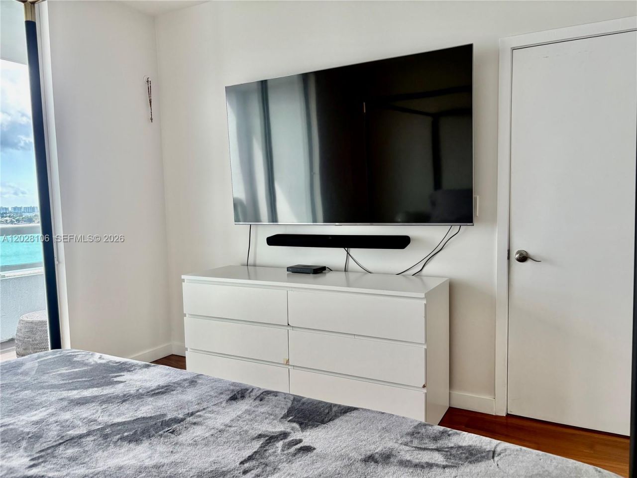 1800 N Bayshore Dr , Unit 905, Miami, FL 33132 Photo