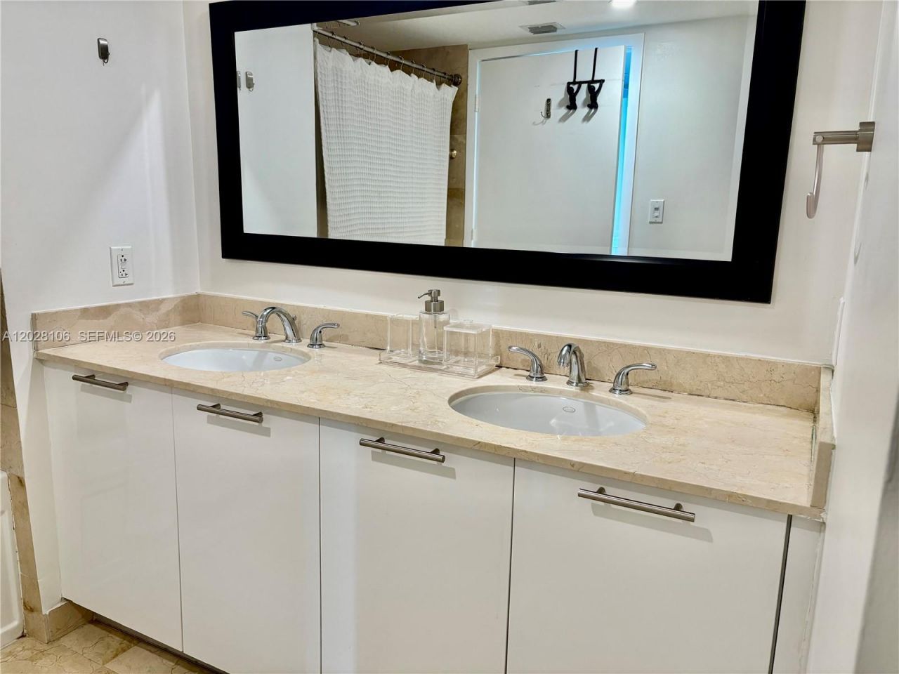 1800 N Bayshore Dr , Unit 905, Miami, FL 33132 Photo