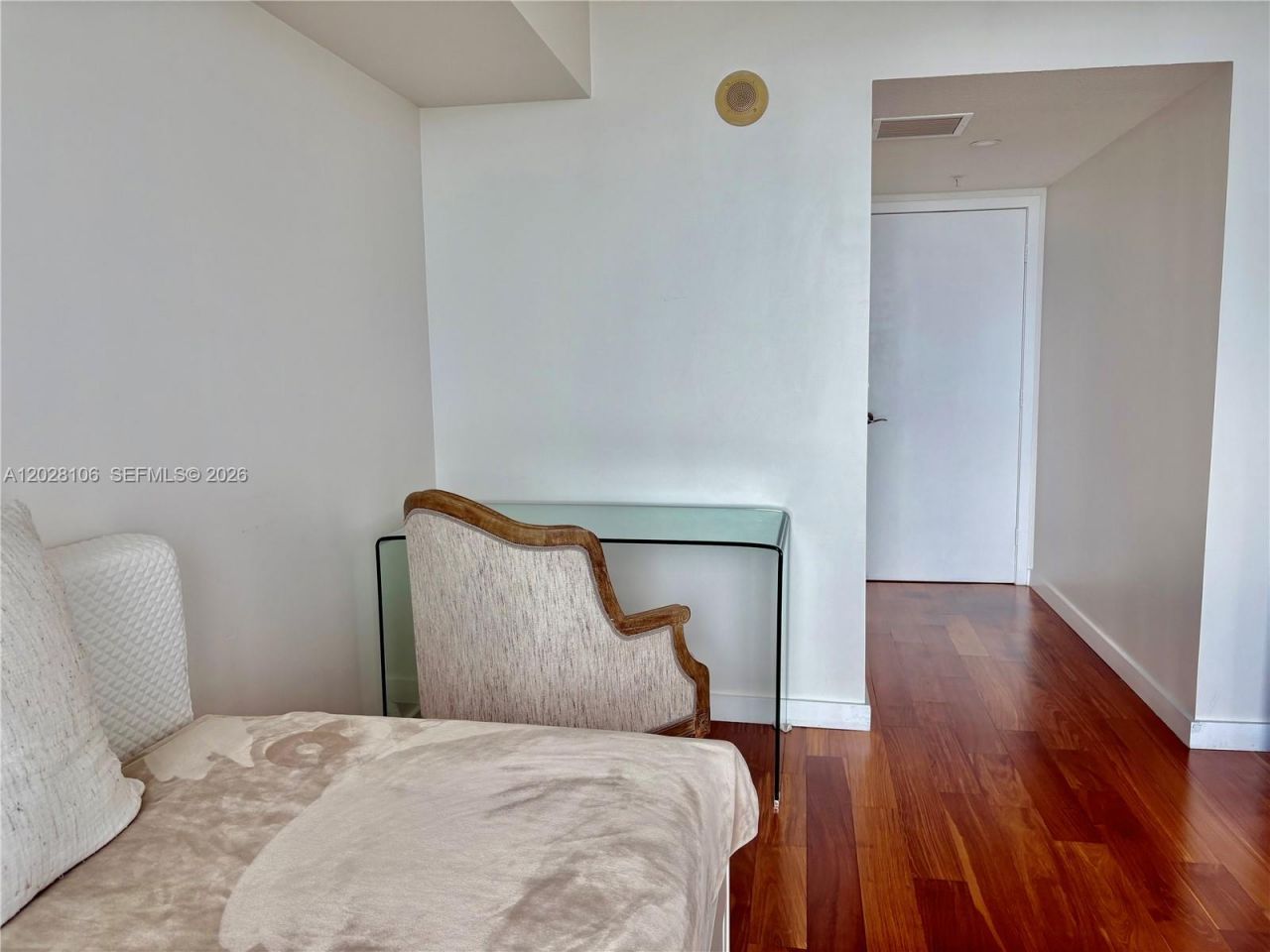 1800 N Bayshore Dr , Unit 905, Miami, FL 33132 Photo