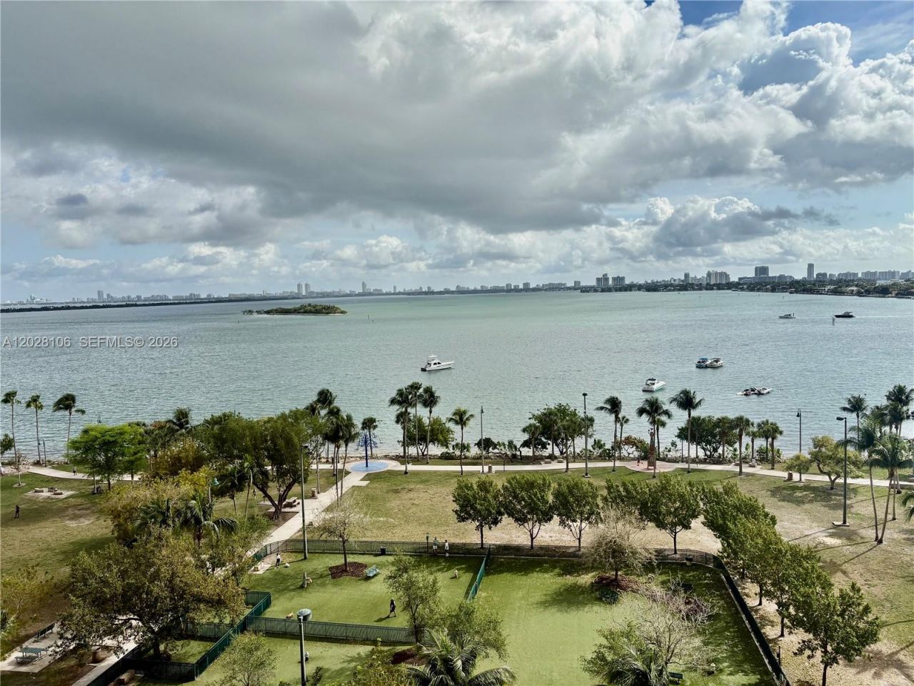 1800 N Bayshore Dr , Unit 905, Miami, FL 33132 Photo