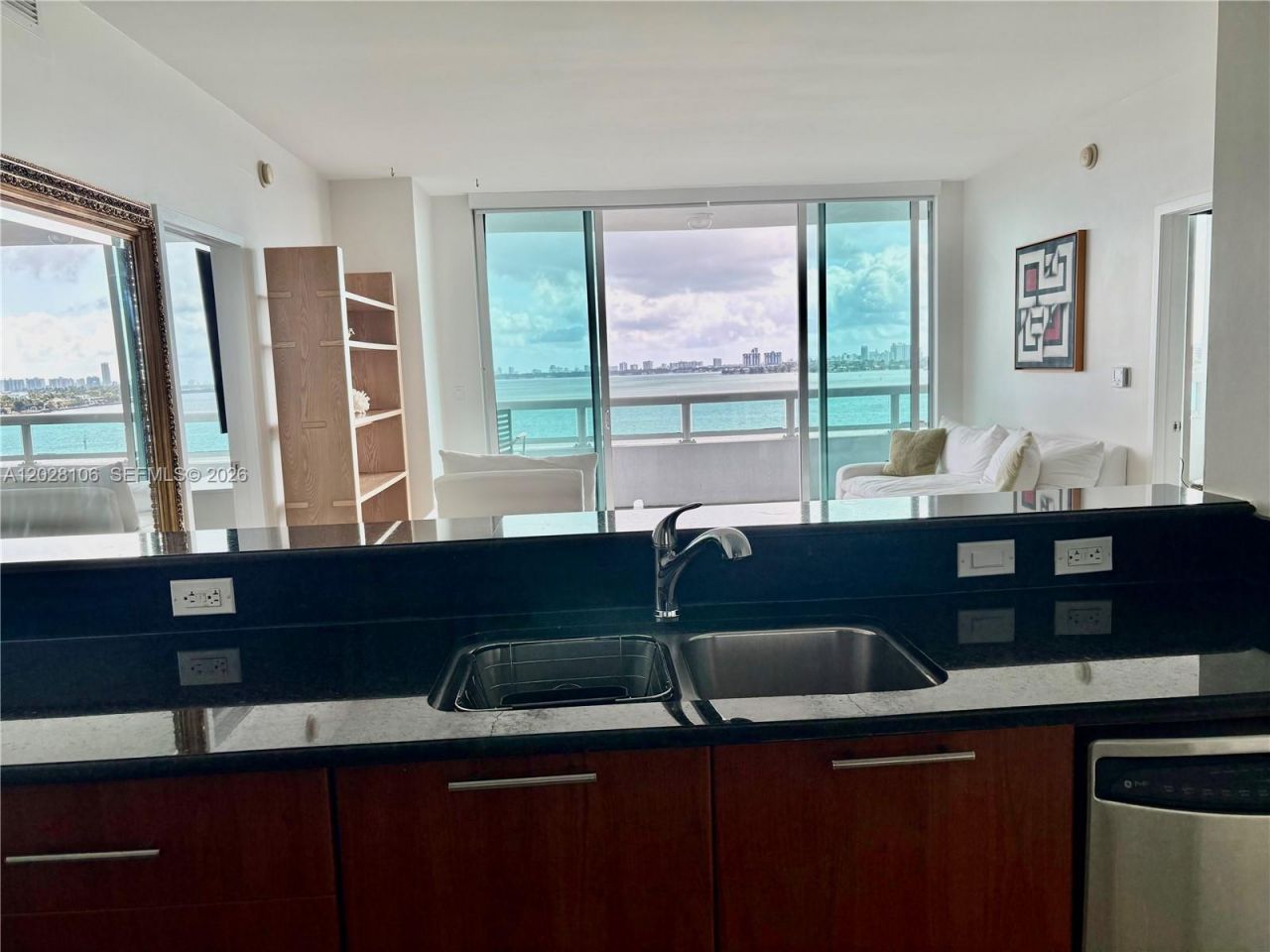 1800 N Bayshore Dr , Unit 905, Miami, FL 33132 Photo