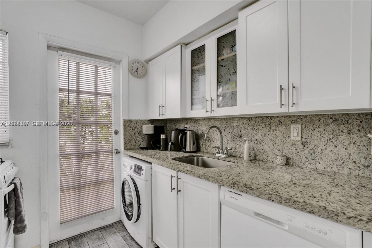 911 Meridian Ave , Unit 104, Miami Beach, FL 33139 Photo