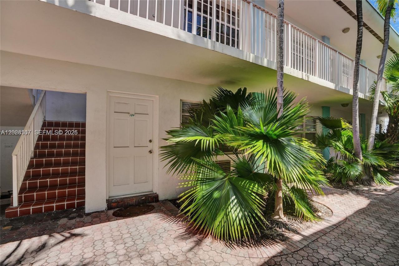 911 Meridian Ave , Unit 104, Miami Beach, FL 33139 Photo