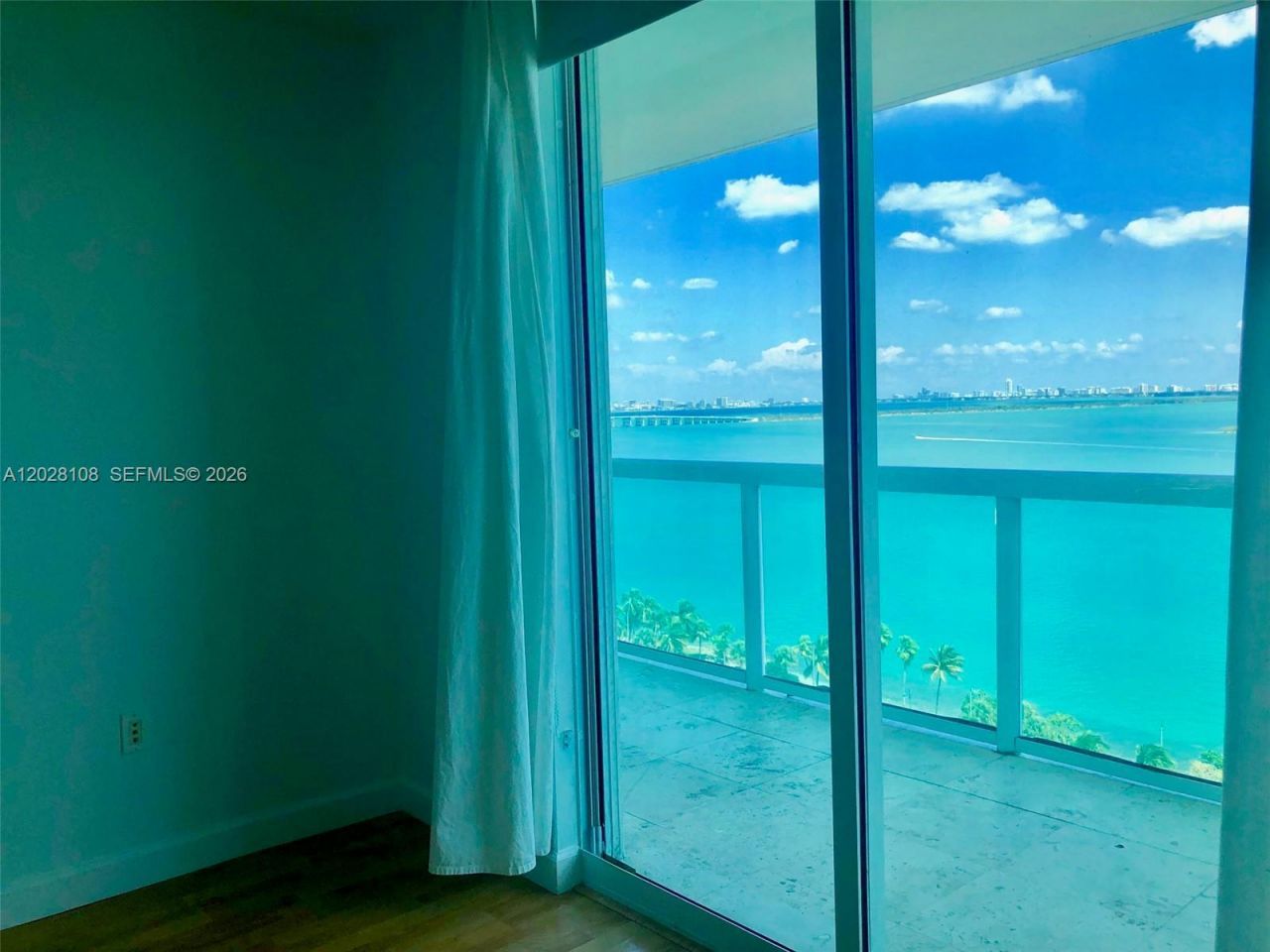 1800 N Bayshore Dr, Unit 1605, Miami, FL 33132 Photo