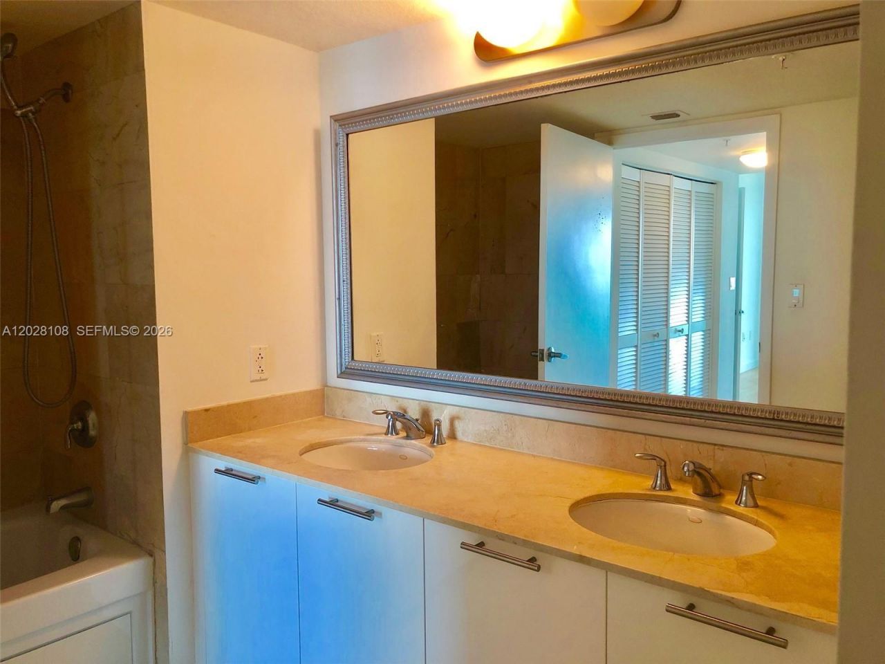 1800 N Bayshore Dr, Unit 1605, Miami, FL 33132 Photo