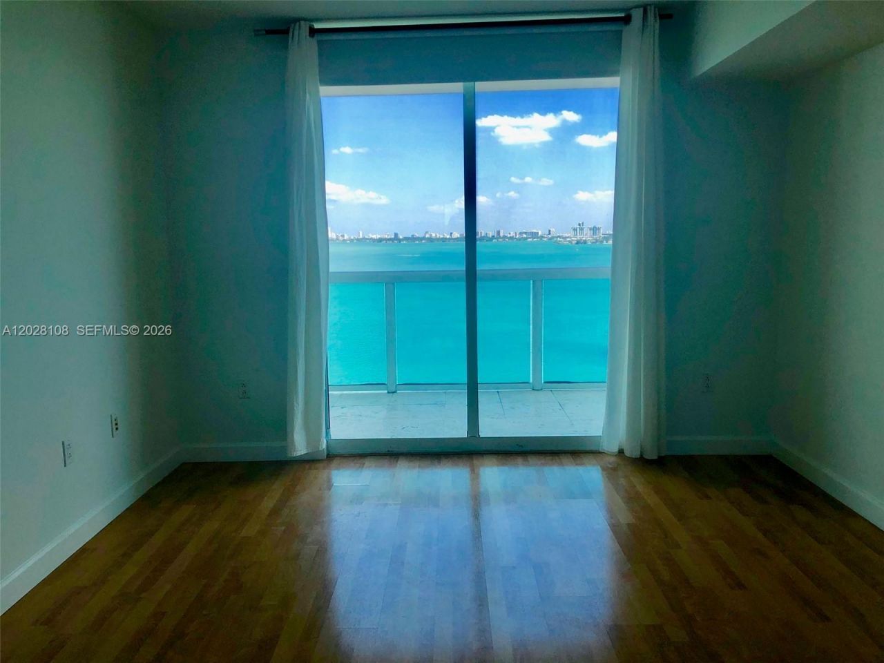 1800 N Bayshore Dr, Unit 1605, Miami, FL 33132 Photo