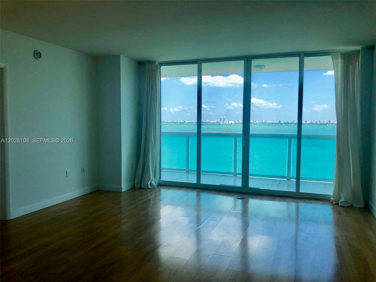 1800 N Bayshore Dr, Unit 1605, Miami, FL 33132 Photo