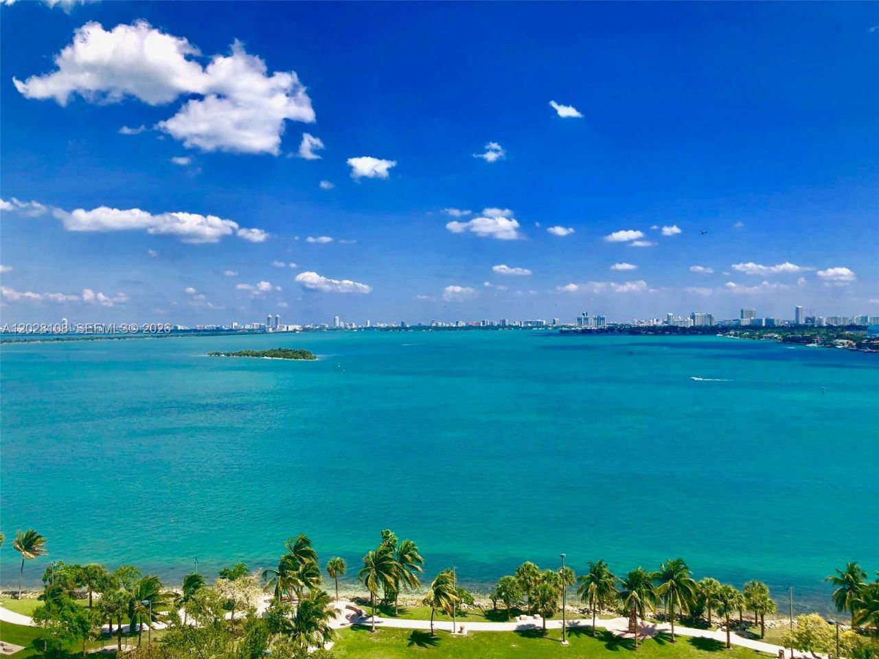 1800 N Bayshore Dr, Unit 1605, Miami, FL 33132 Photo