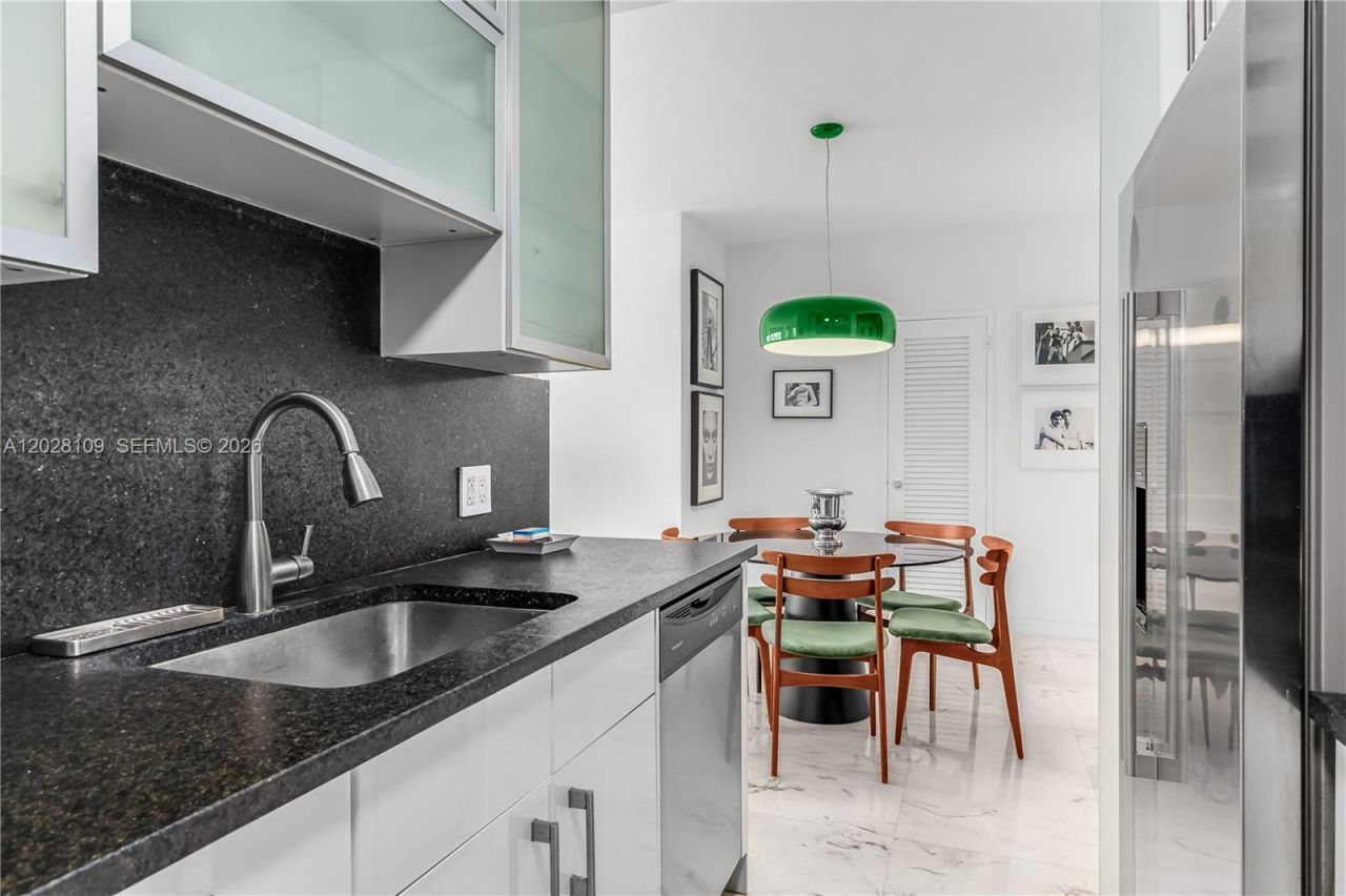 3 Island Ave, Unit 11B, Miami Beach, FL 33139 Photo