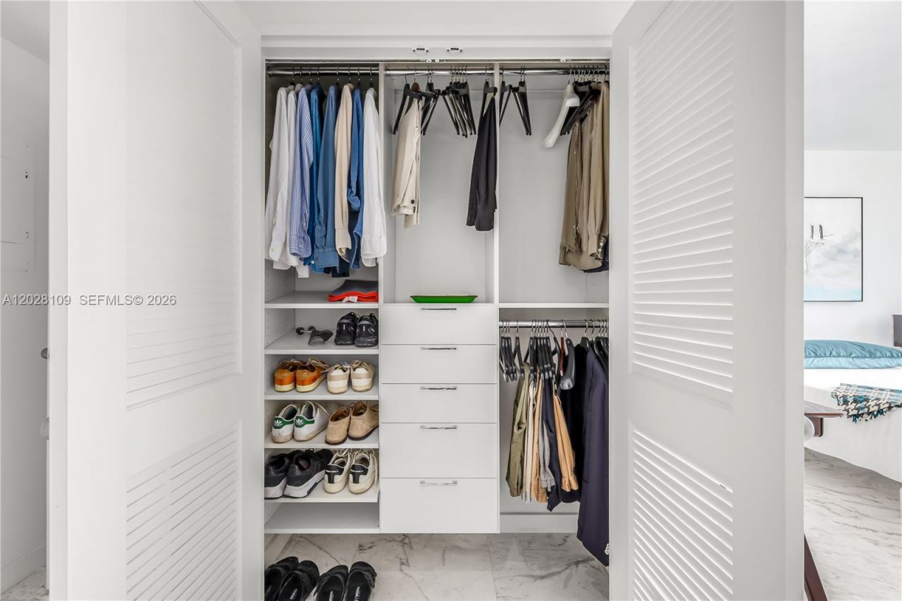 3 Island Ave, Unit 11B, Miami Beach, FL 33139 Photo