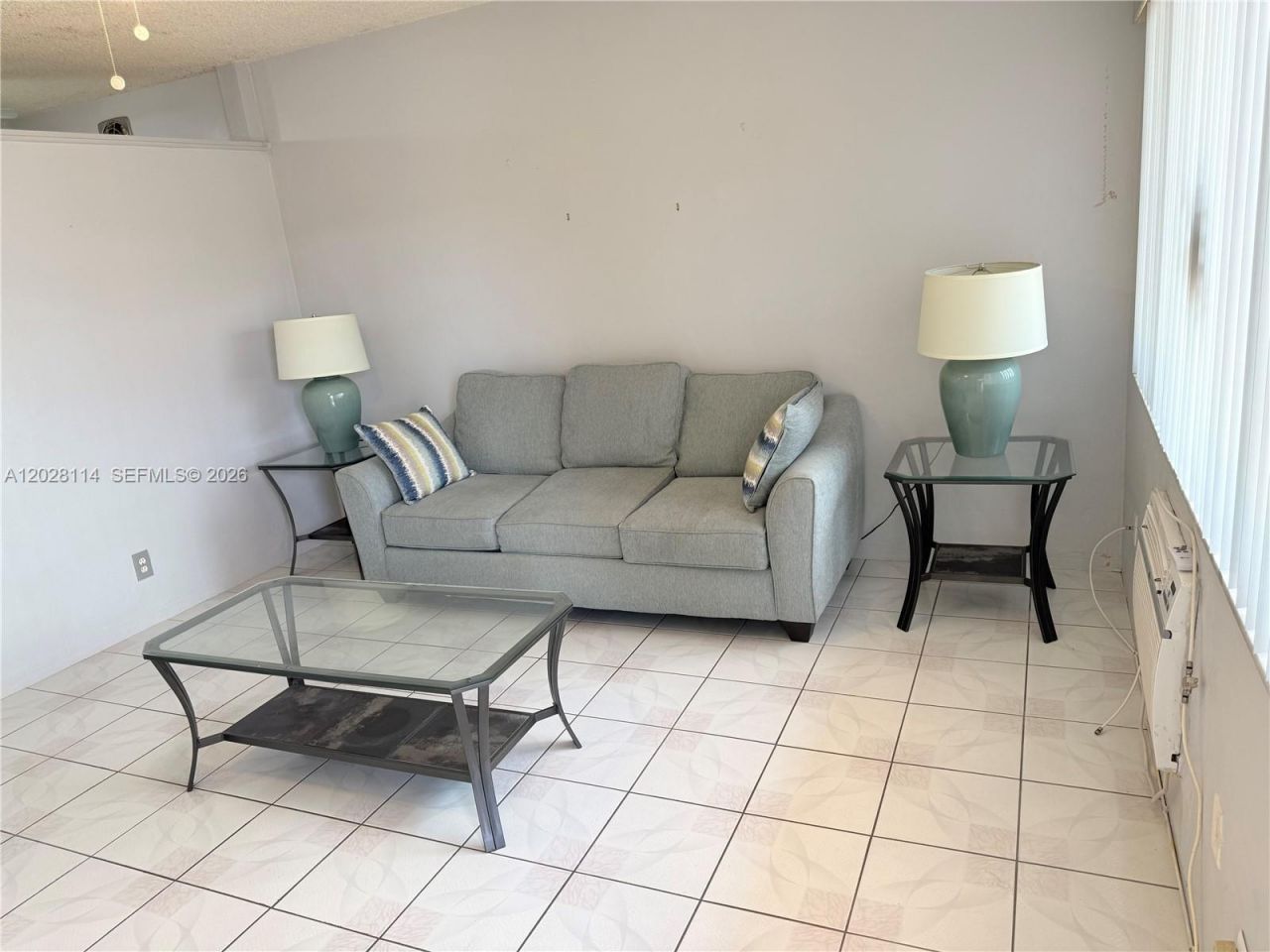 725 SW 11 Ave, Unit F8, Hallandale Beach, FL 33009 Photo