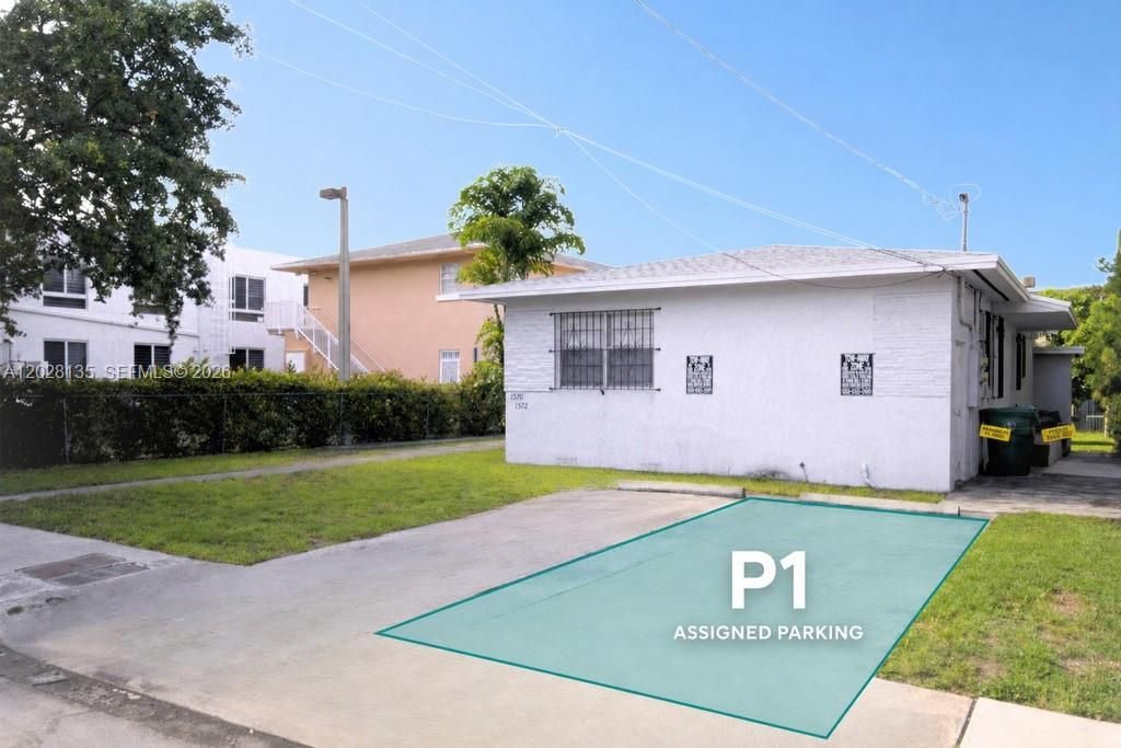 1570 NW 2nd St, Miami, FL 33125 Photo