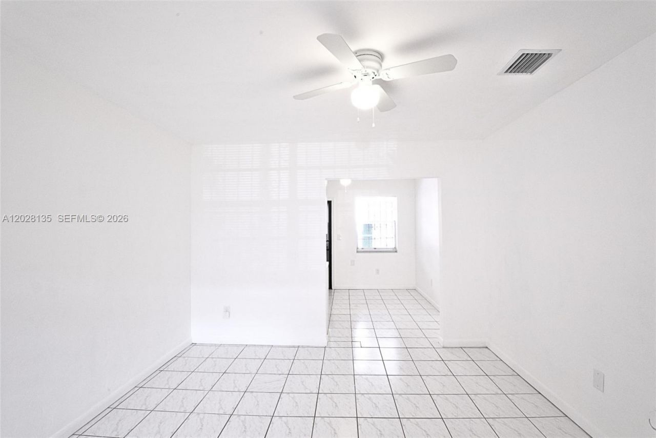 1570 NW 2nd St, Miami, FL 33125 Photo