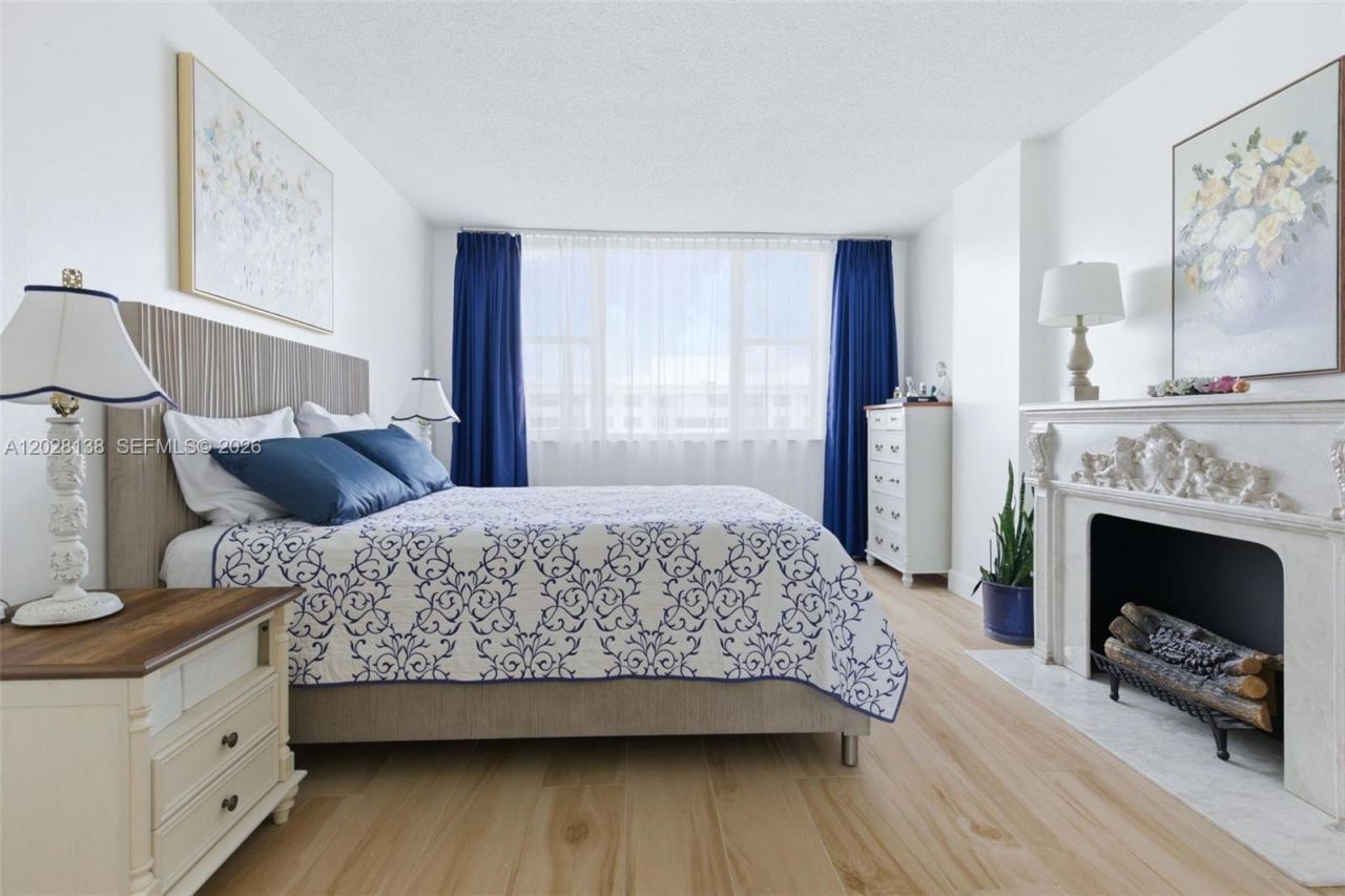 4330 Hillcrest Dr , Unit 916, Hollywood, FL 33021 Photo