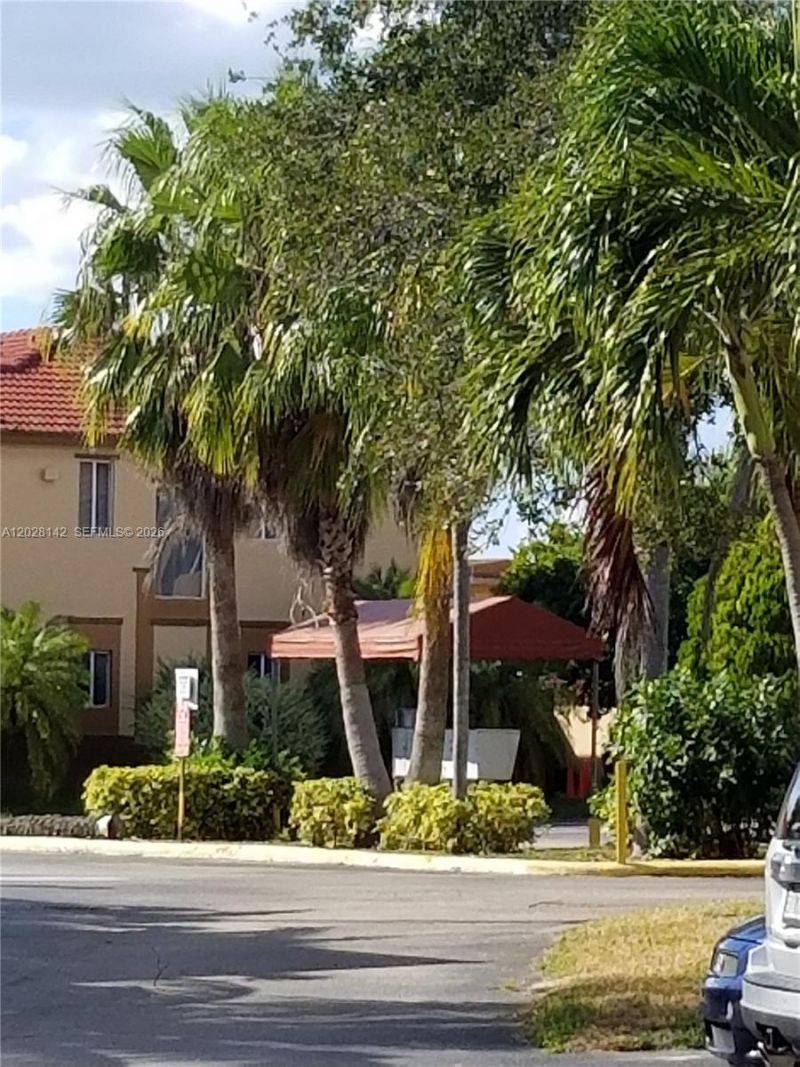 8394 SW 152nd Ave , Unit 34, Miami, FL 33193 Photo
