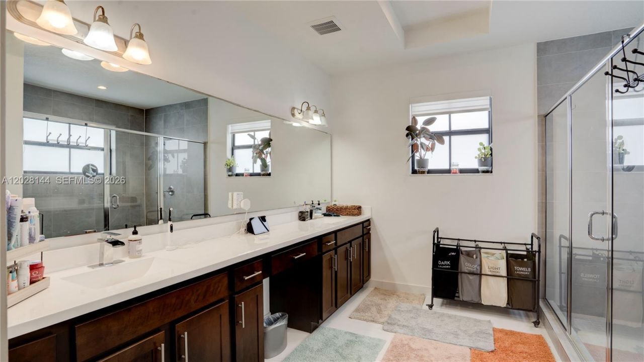 15079 SW 30th St , Miami, FL 33185 Photo