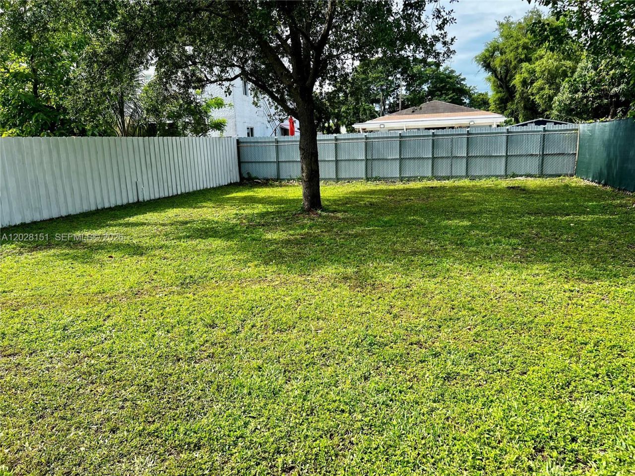 1926 NW 60th St , Miami, FL 33142 Photo